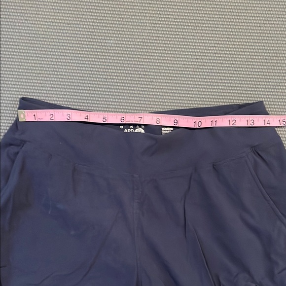 Mountain Hardware Hiking Pants - Picture 3 of 6